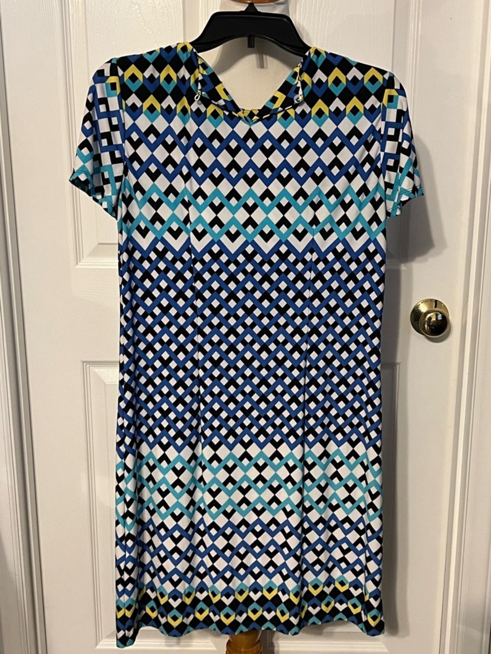 Maggy London Blue Multi Geometric Shift Dress - Picture 2 of 8
